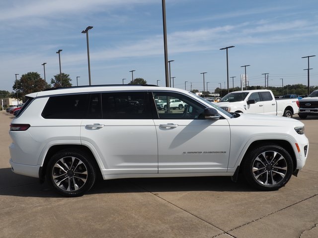 2023 Jeep Grand Cherokee Overland photo 4