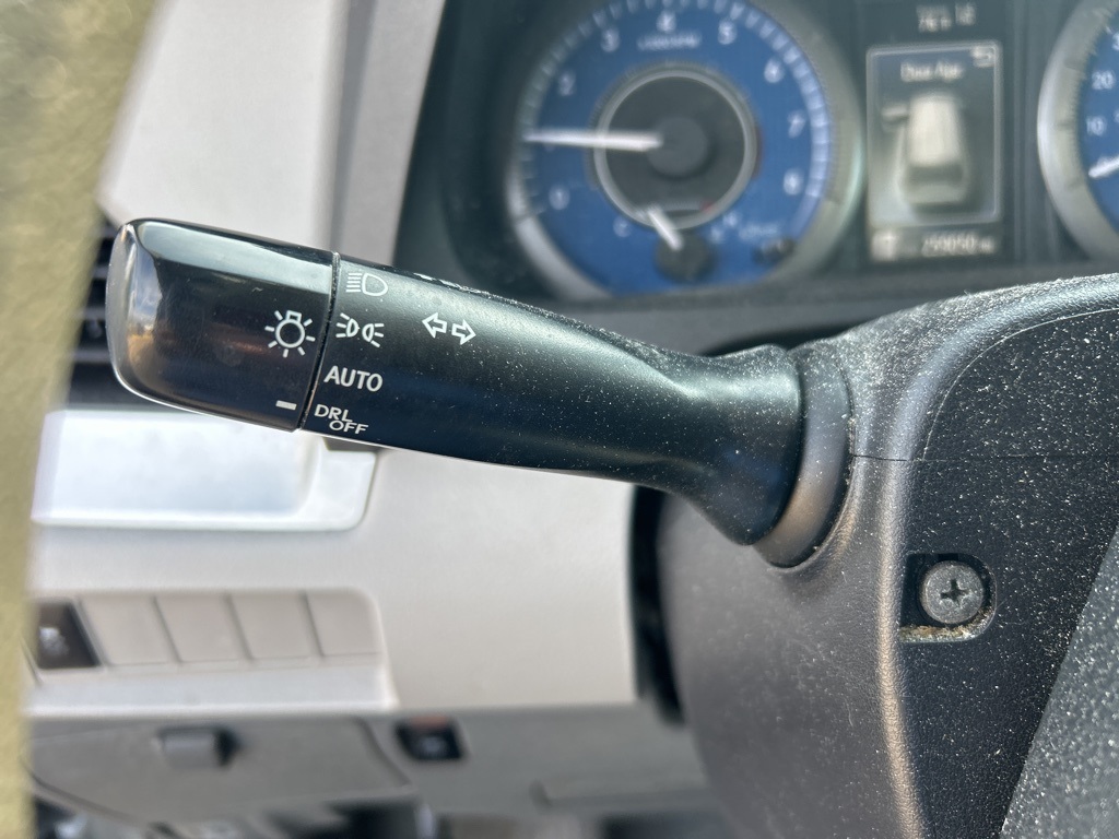 2020 Toyota Sienna LE photo 15