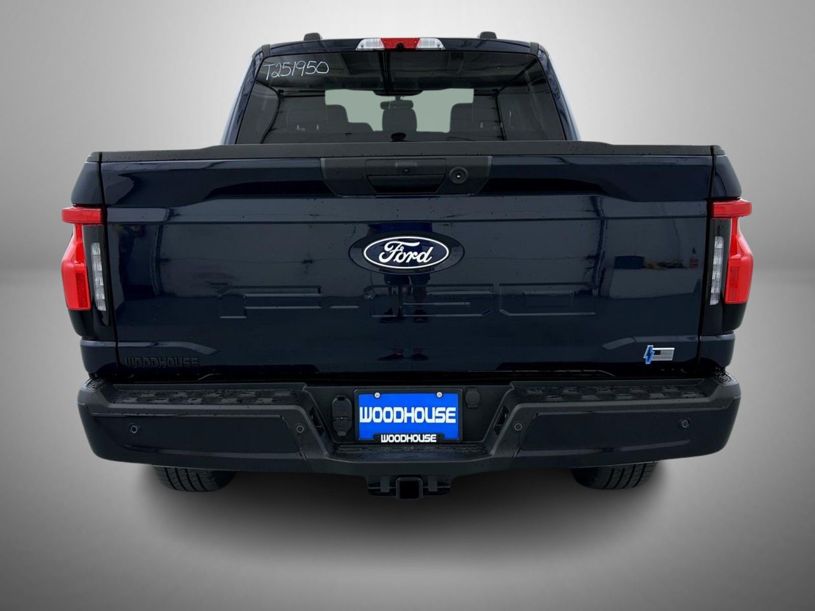 2025 Ford F-150 Lightning photo 5