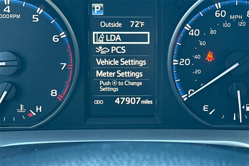 2017 Toyota RAV4 XLE photo 20