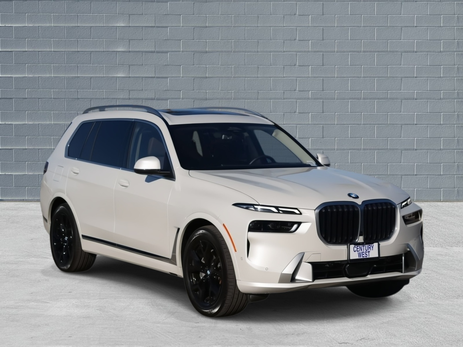 2023 BMW X7 40i's photo