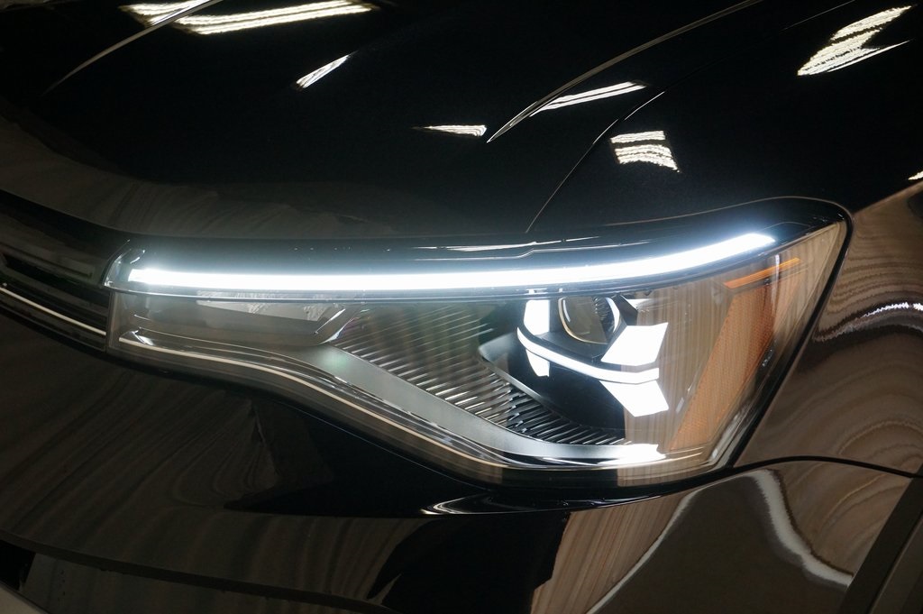 2025 Volkswagen Taos S photo 26