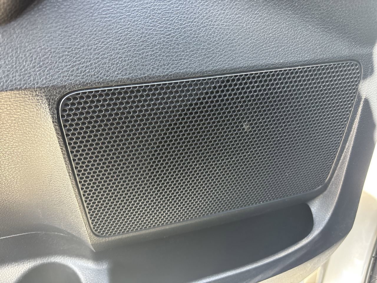 2016 Toyota Tundra SR5 photo 17
