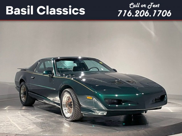 1991・1996 Pontiac Firebird Trans Am セット Auto World 1991 Pontiac Firebird T/A GTA and 1996 Pontiac