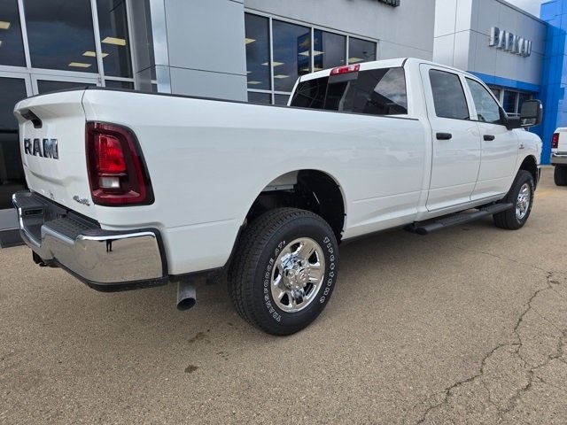 2025 Ram 3500 Tradesman photo 3