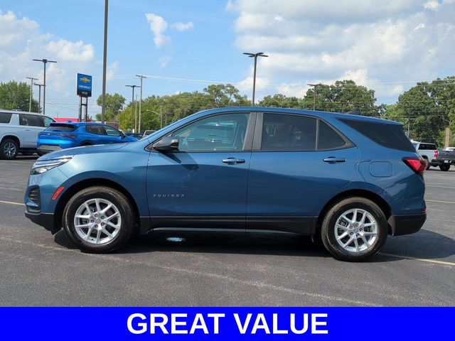 2024 Chevrolet Equinox LS photo 3