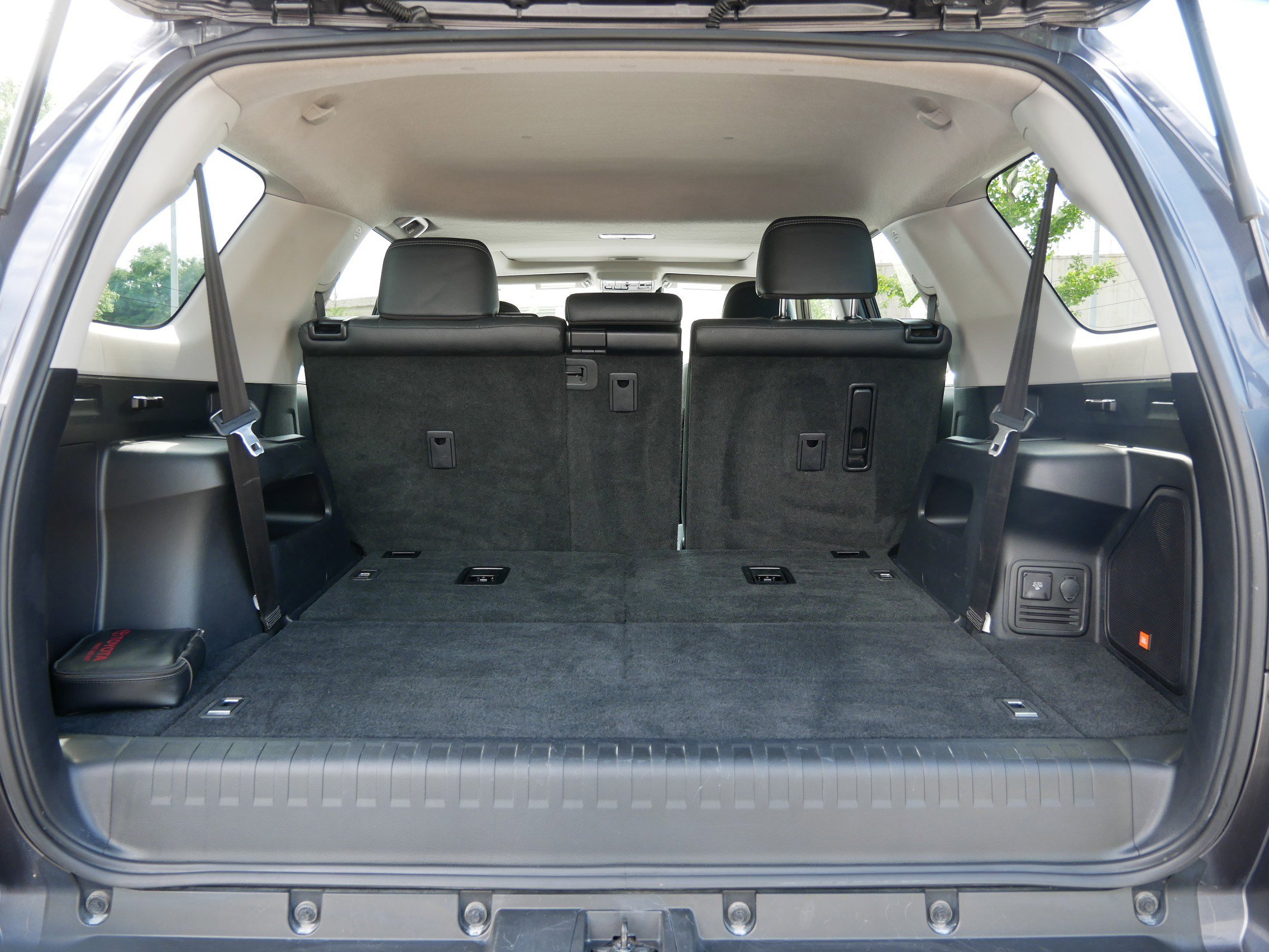 2022 Toyota 4Runner Limited photo 16