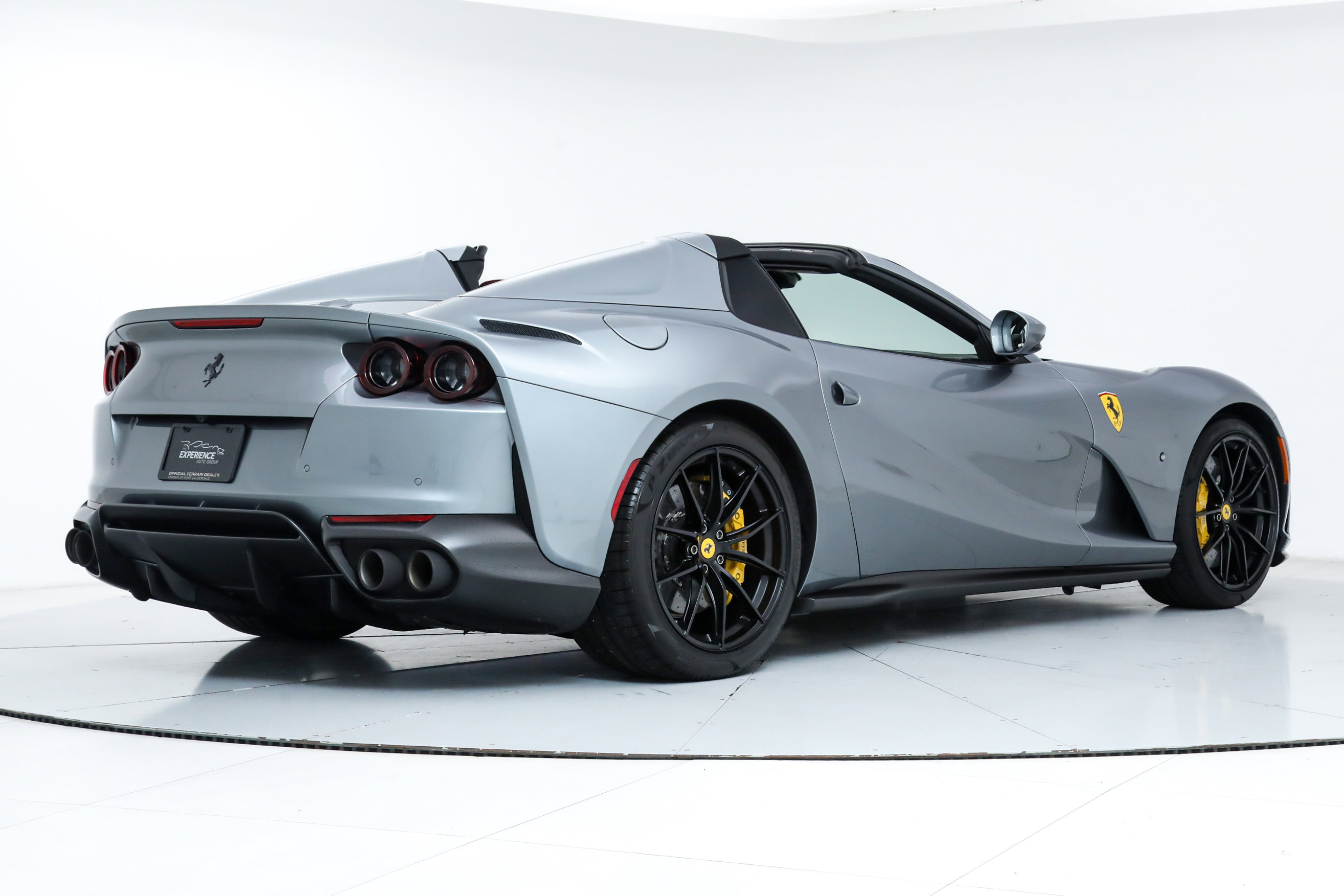 2022 Ferrari 812 GTS photo 3