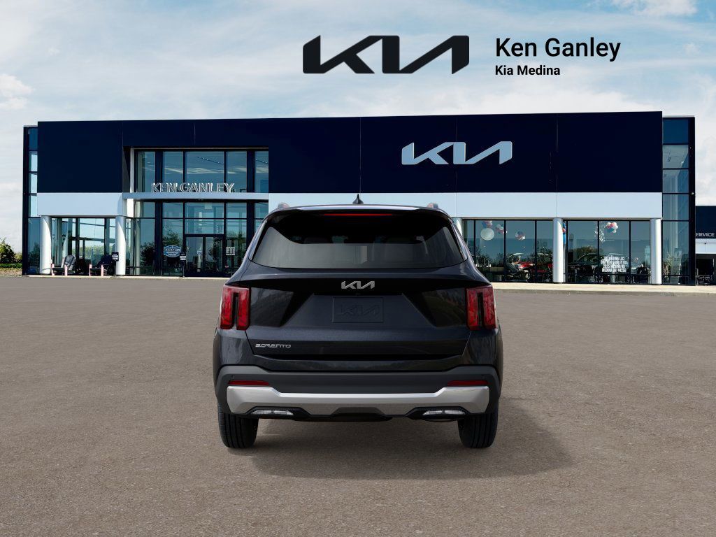 2026 Kia Sorento S photo 2