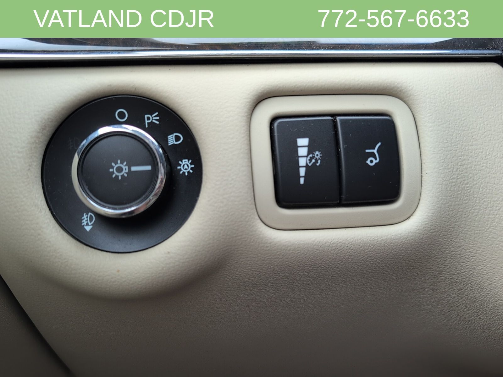 2016 Lincoln MKT EcoBoost photo 17