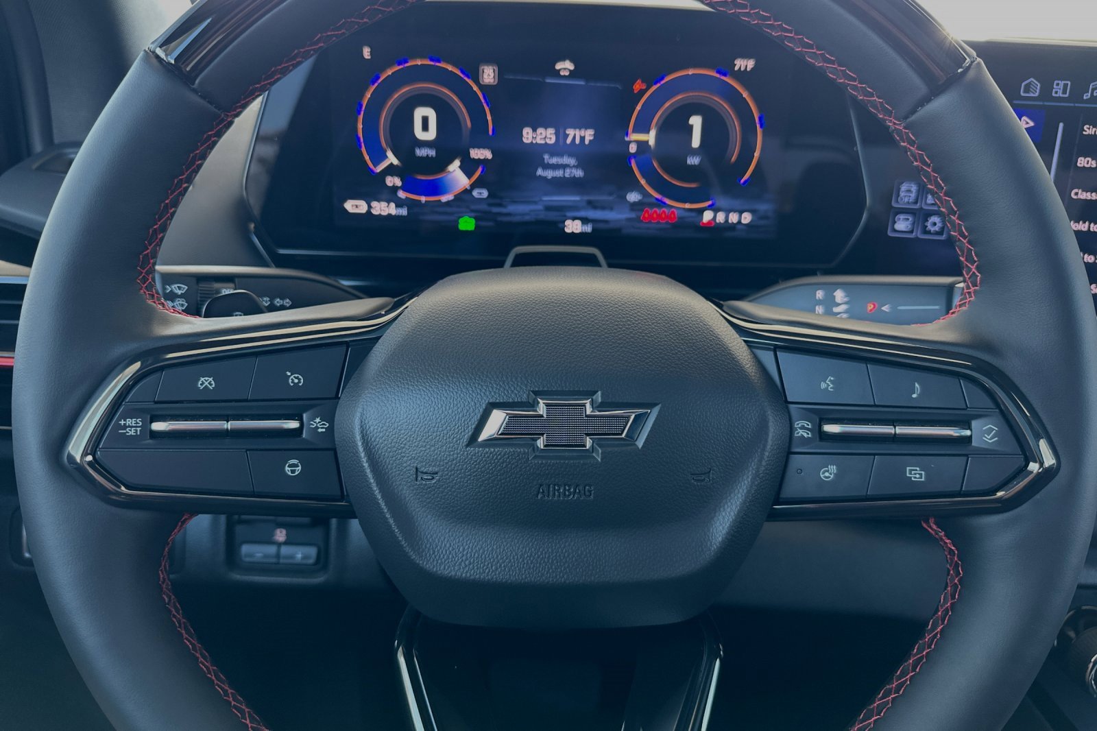 2024 Chevrolet Silverado EV RST photo 18