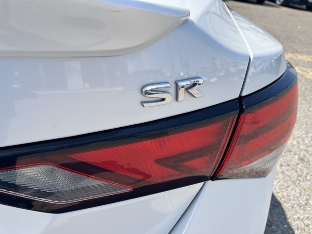 2023 Nissan Sentra SR photo 4