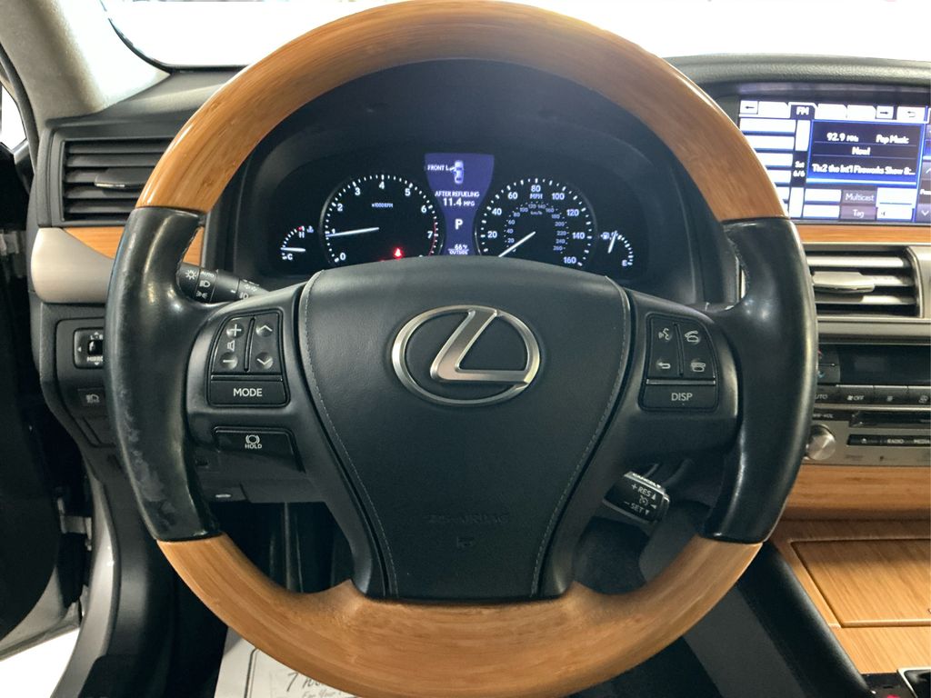 2014 Lexus LS 460 L photo 18