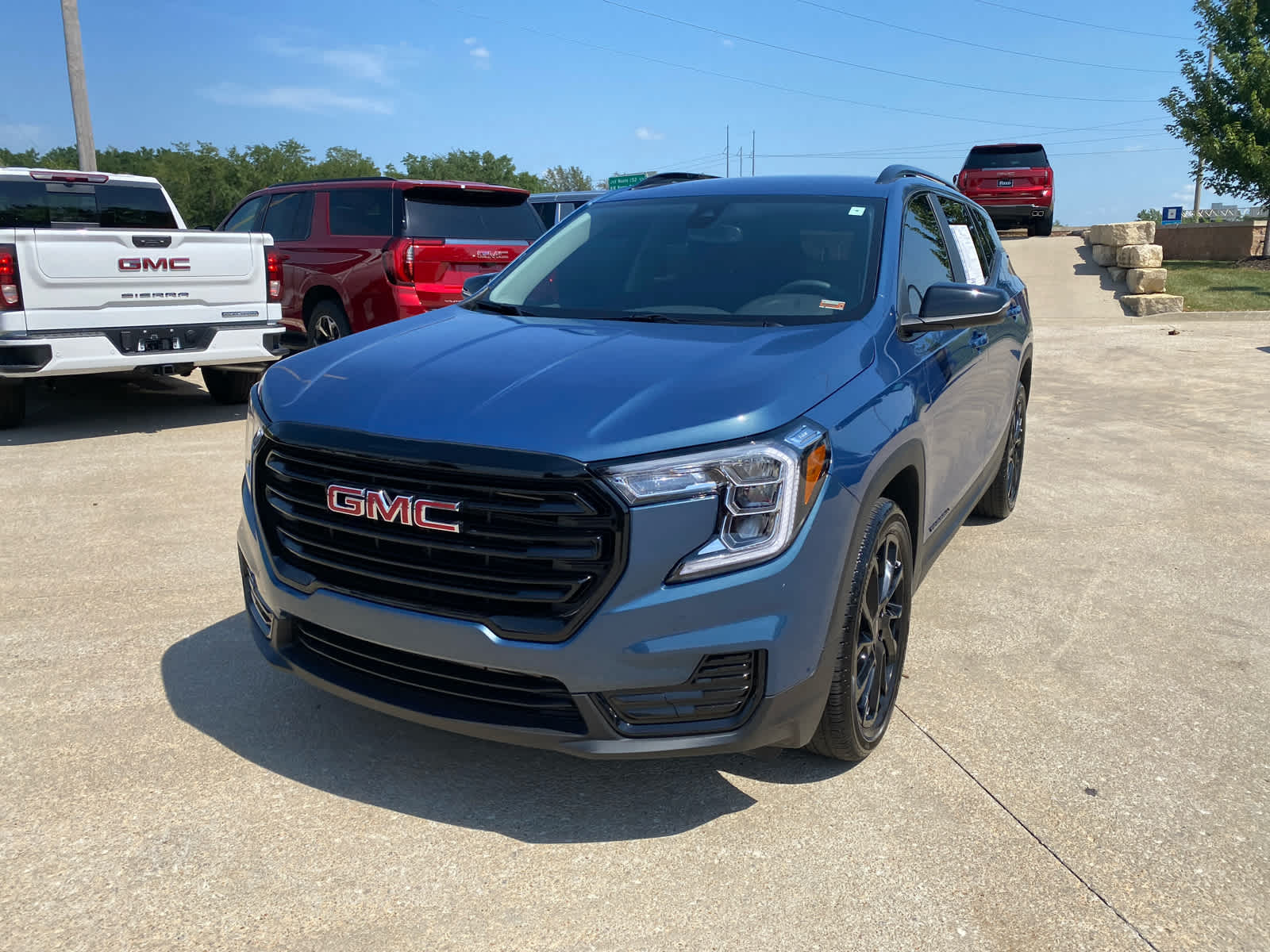Used 2024 GMC Terrain SLE with VIN 3GKALMEGXRL398122 for sale in Kansas City