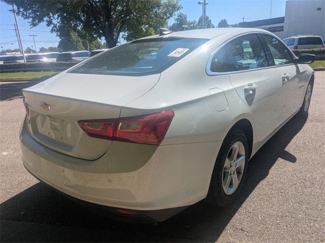 2023 Chevrolet Malibu LS photo 6