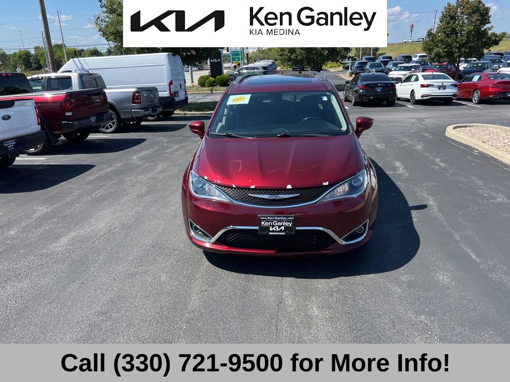 2018 Chrysler Pacifica Touring Plus photo 5