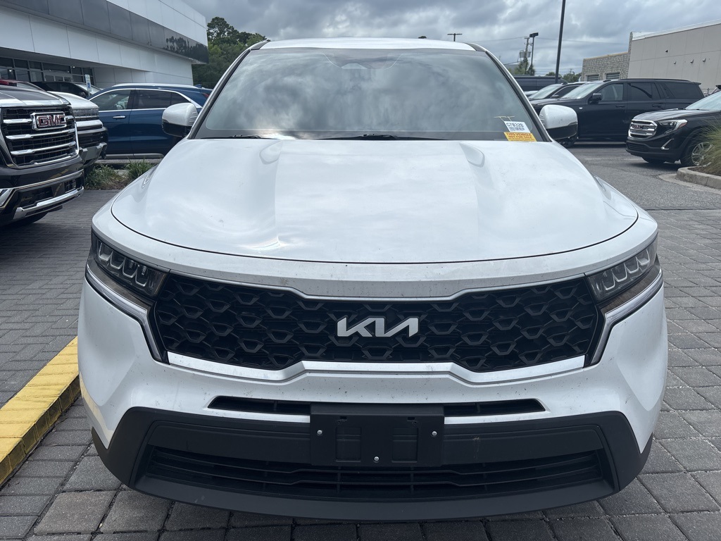 2023 Kia Sorento LX photo 8