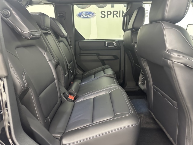 2025 Ford Bronco Outer Banks photo 10