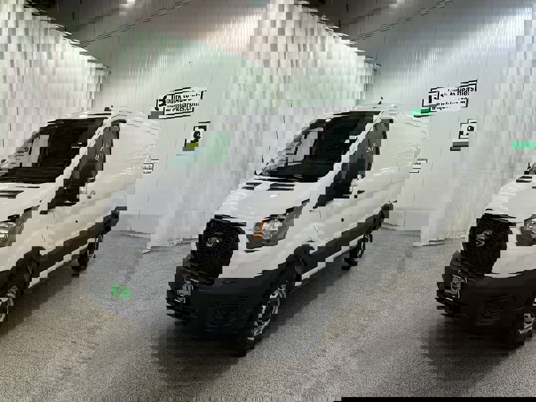 2025 Ford Transit Cargo Van photo 4