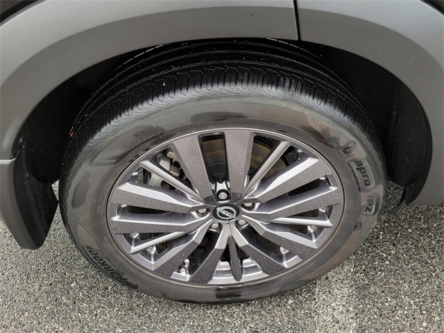 2024 Nissan Pathfinder SL photo 18