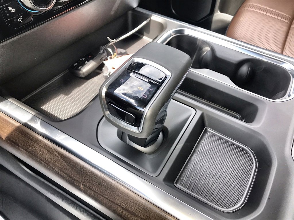 2026 Chevrolet Silverado 1500 High Country photo 19