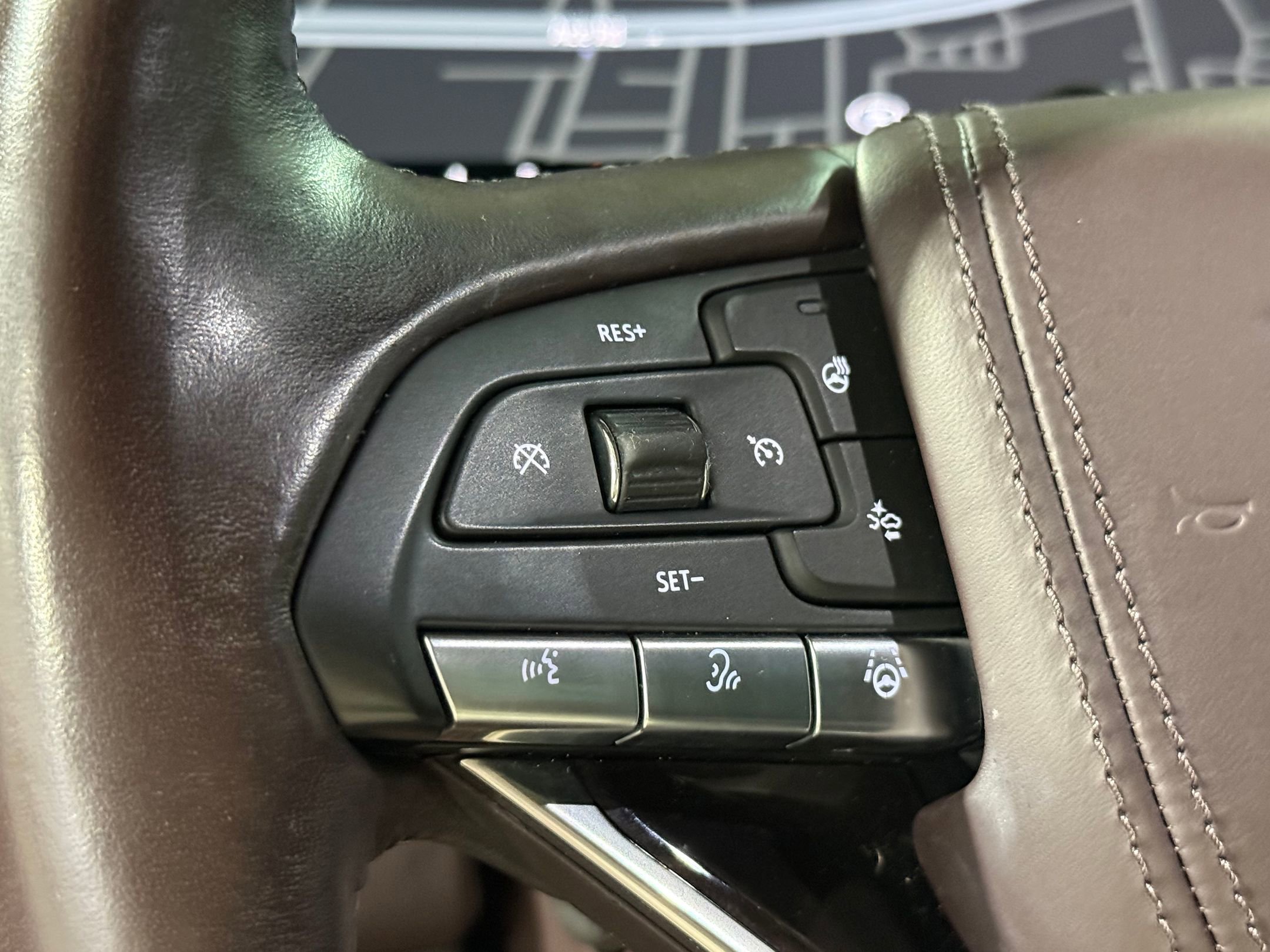 2023 Cadillac Escalade Premium Luxury Platinum photo 24