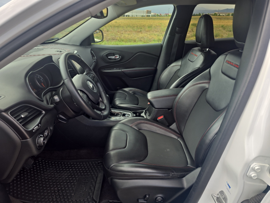 2019 Jeep Cherokee Trailhawk photo 14