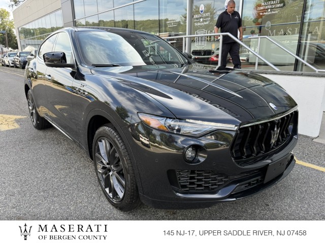 2024 Maserati Levante Modena Ultima's photo
