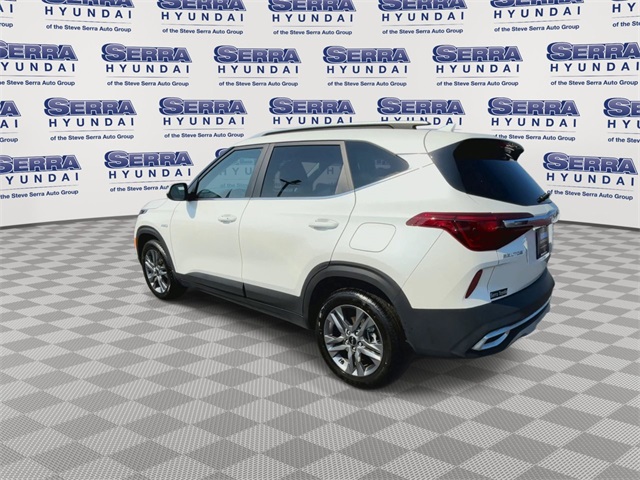 2023 Kia Seltos S photo 4