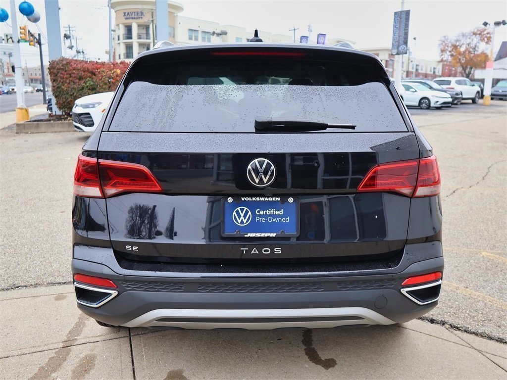2022 Volkswagen Taos SE photo 4