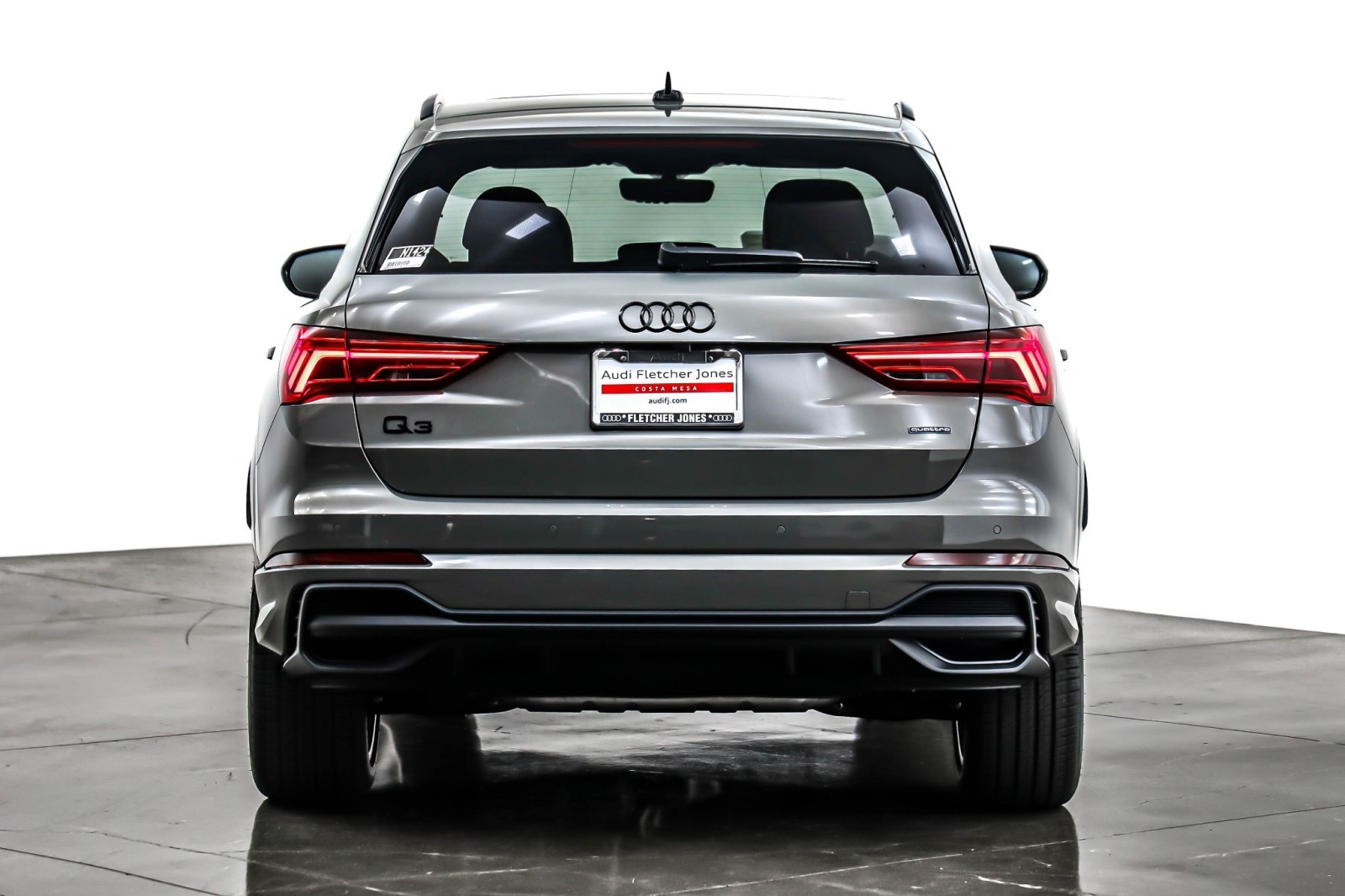 2025 Audi Q3 S line Premium 45 TFSI photo 3