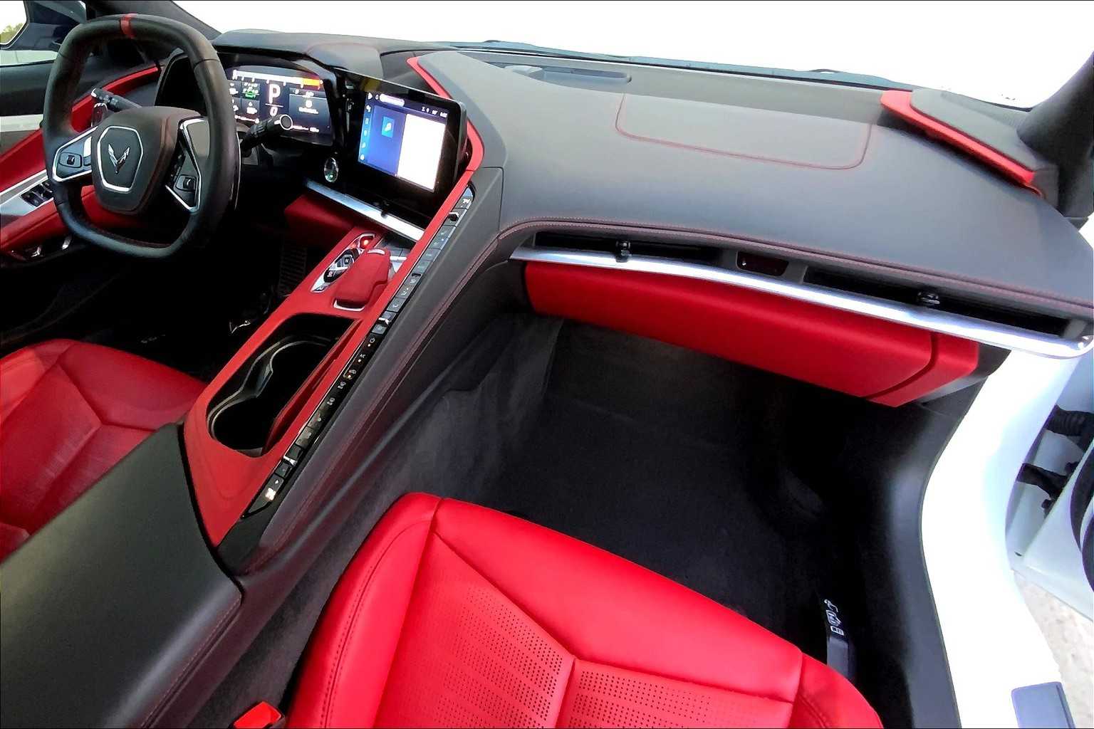 2024 Chevrolet Corvette 3LT photo 13
