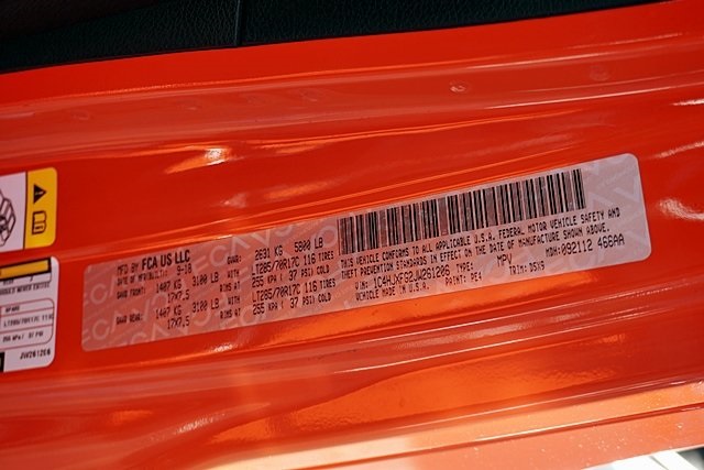 Used 2018 Orange Jeep Unlimited Rubicon image 36