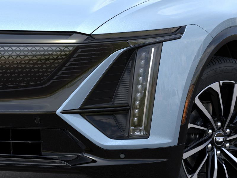 2025 Cadillac Lyriq Sport photo 9