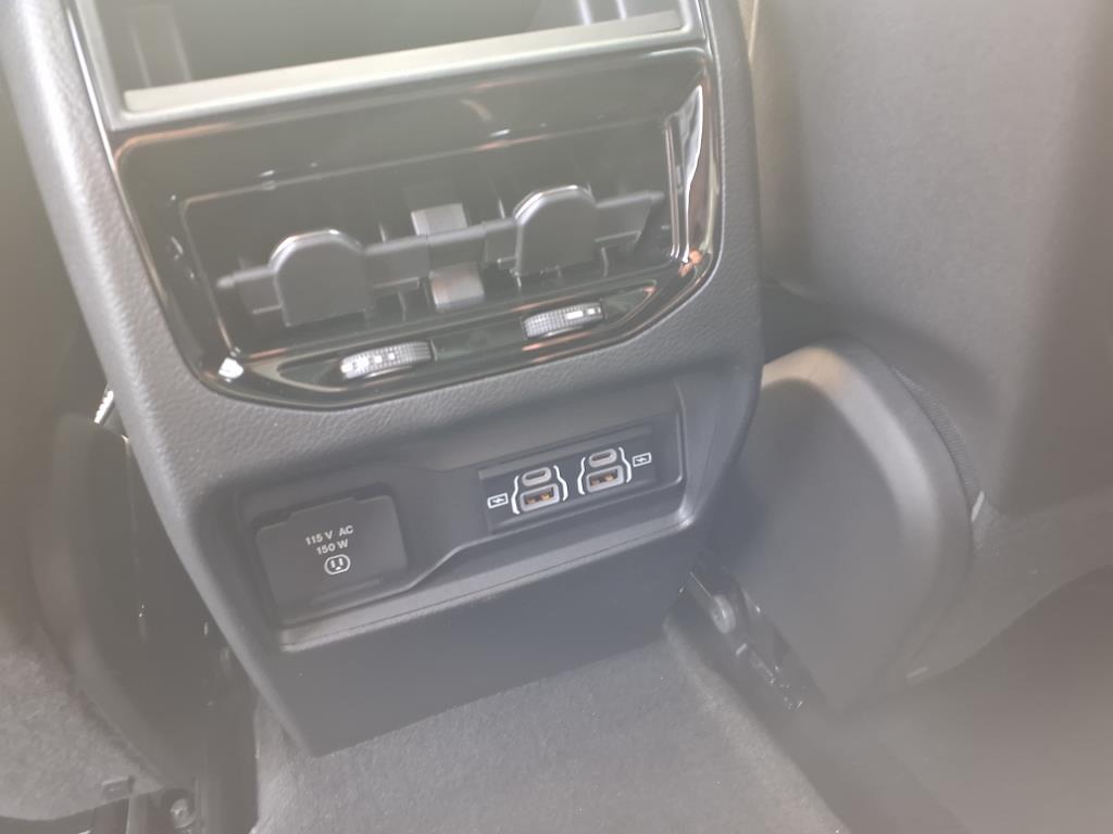 2025 Jeep Grand Cherokee Altitude X photo 3