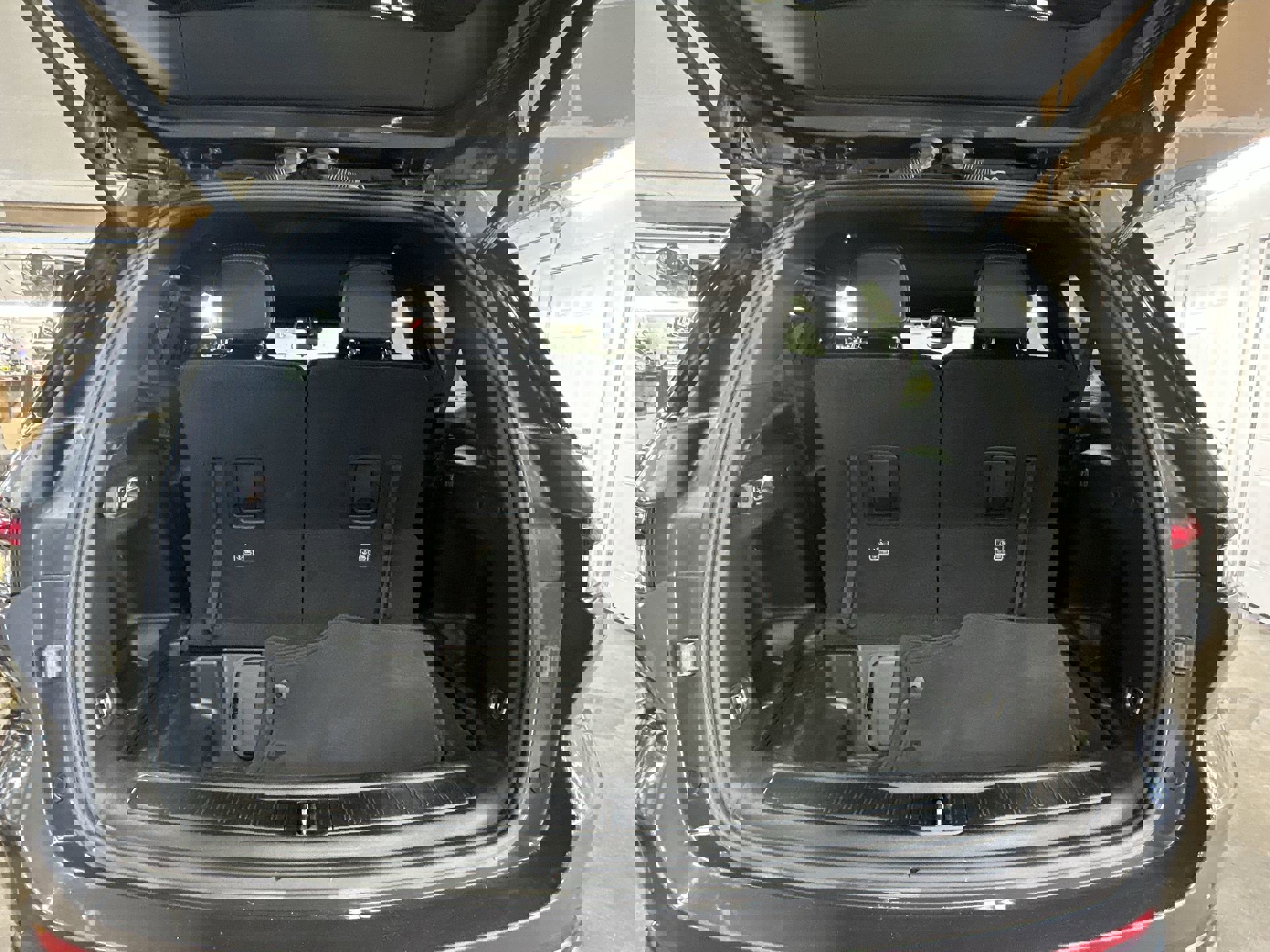 2023 Jeep Grand Cherokee Laredo Altitude photo 22