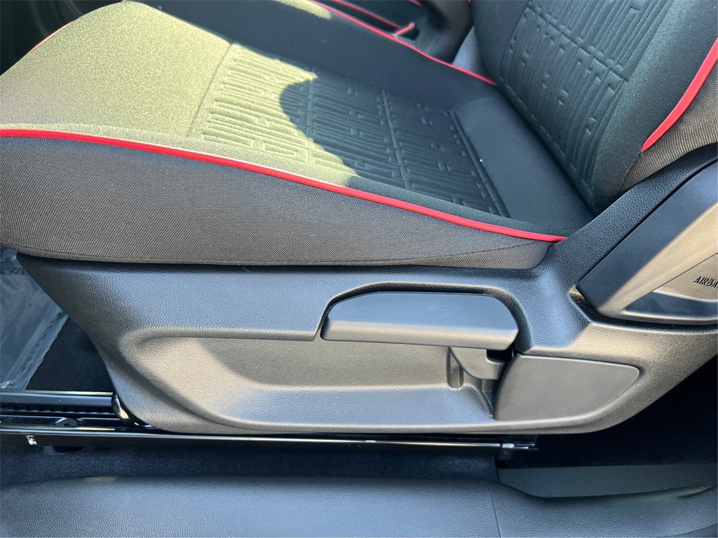 2024 Fiat 500e Red photo 15