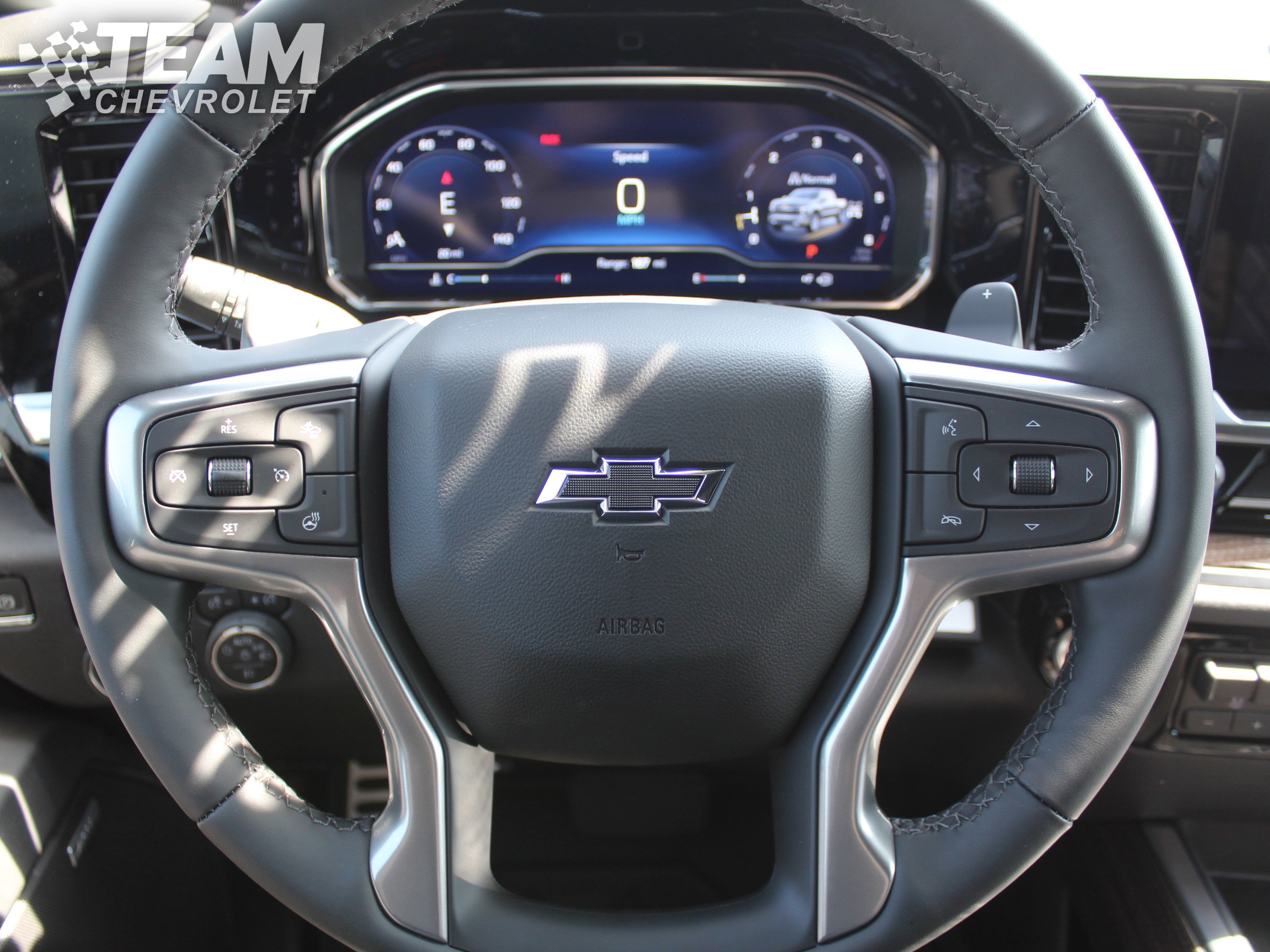2025 Chevrolet Silverado 1500 RST photo 12