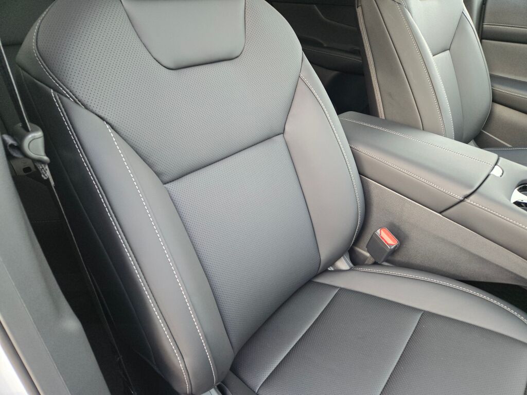 2026 Nissan Murano SL photo 3