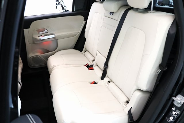 2025 Mercedes Benz GLB 250 4MATIC photo 17