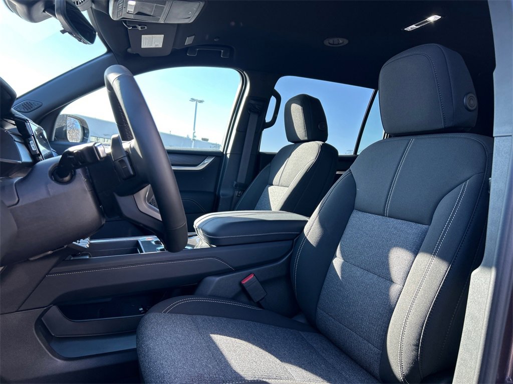 2026 GMC ACADIA - Image 14