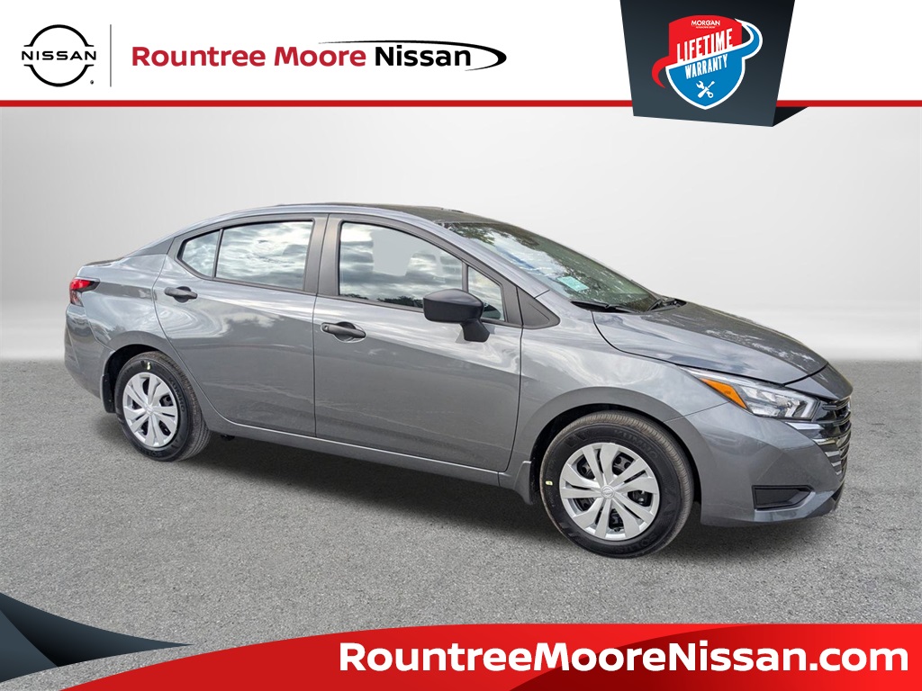 2025 Nissan Versa Sedan S's photo