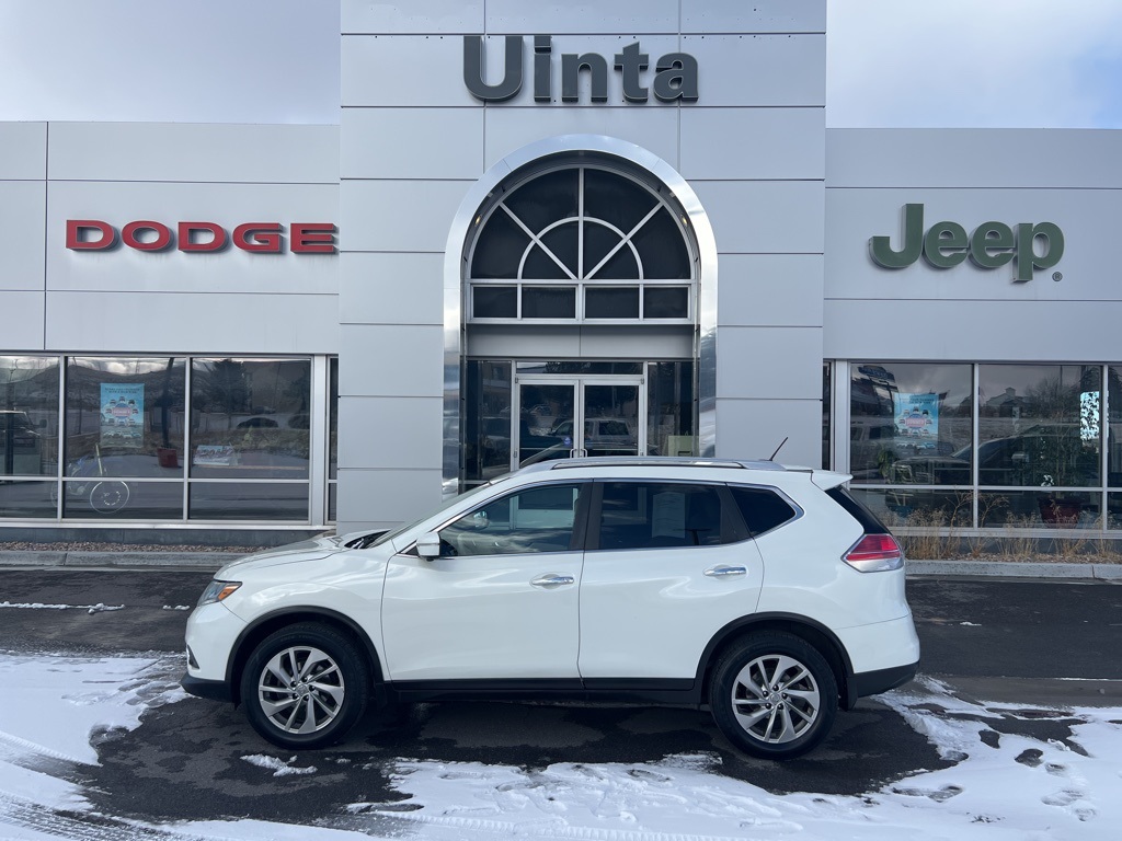 Used 2015 Nissan Rogue SL with VIN 5N1AT2MV8FC766557 for sale in Evanston, WY