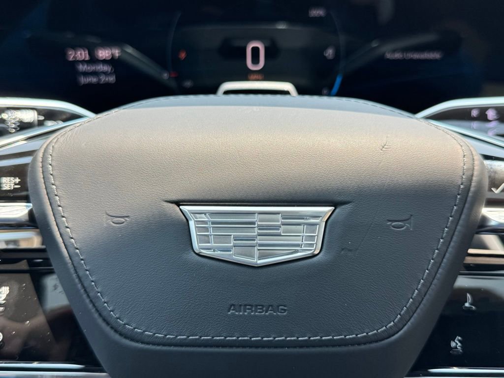 2025 Cadillac Lyriq Luxury photo 25