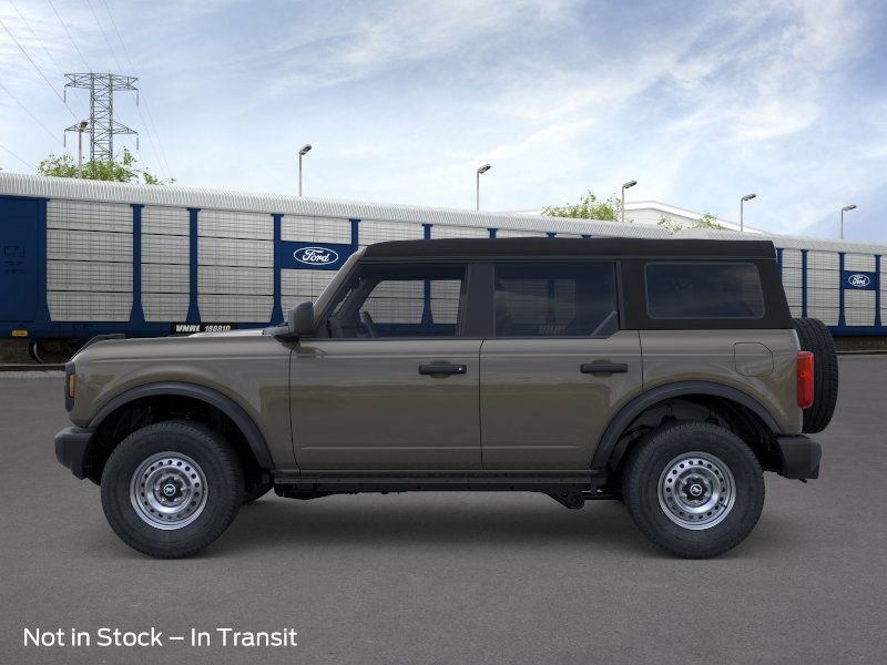 2025 Ford Bronco Base photo 2