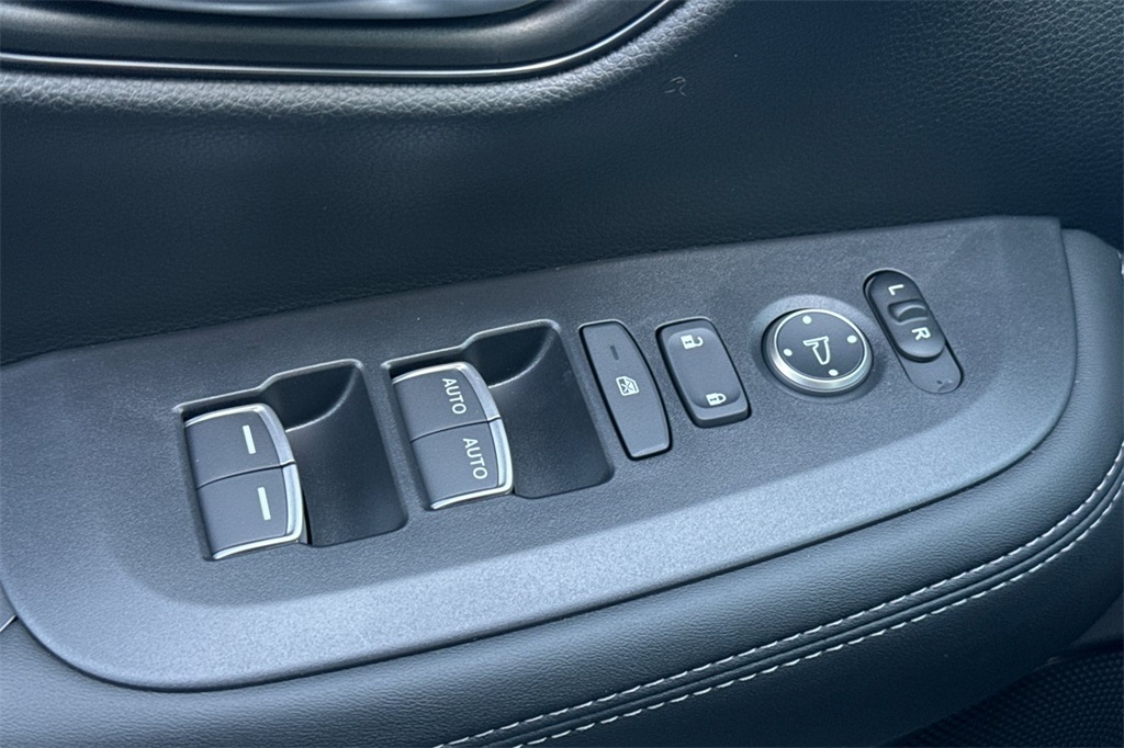 2026 Honda HR-V EX-L photo 12