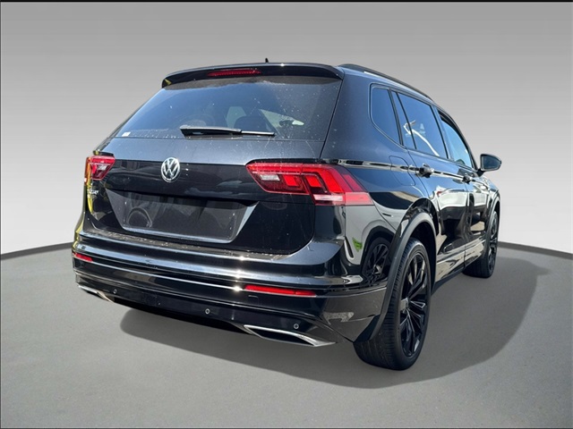2021 Volkswagen Tiguan SE R-Line Black photo 2