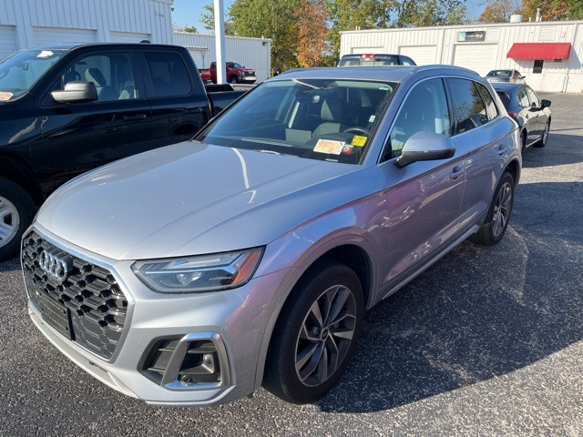 2023 Audi Q5 45 S line Premium Plus photo 3