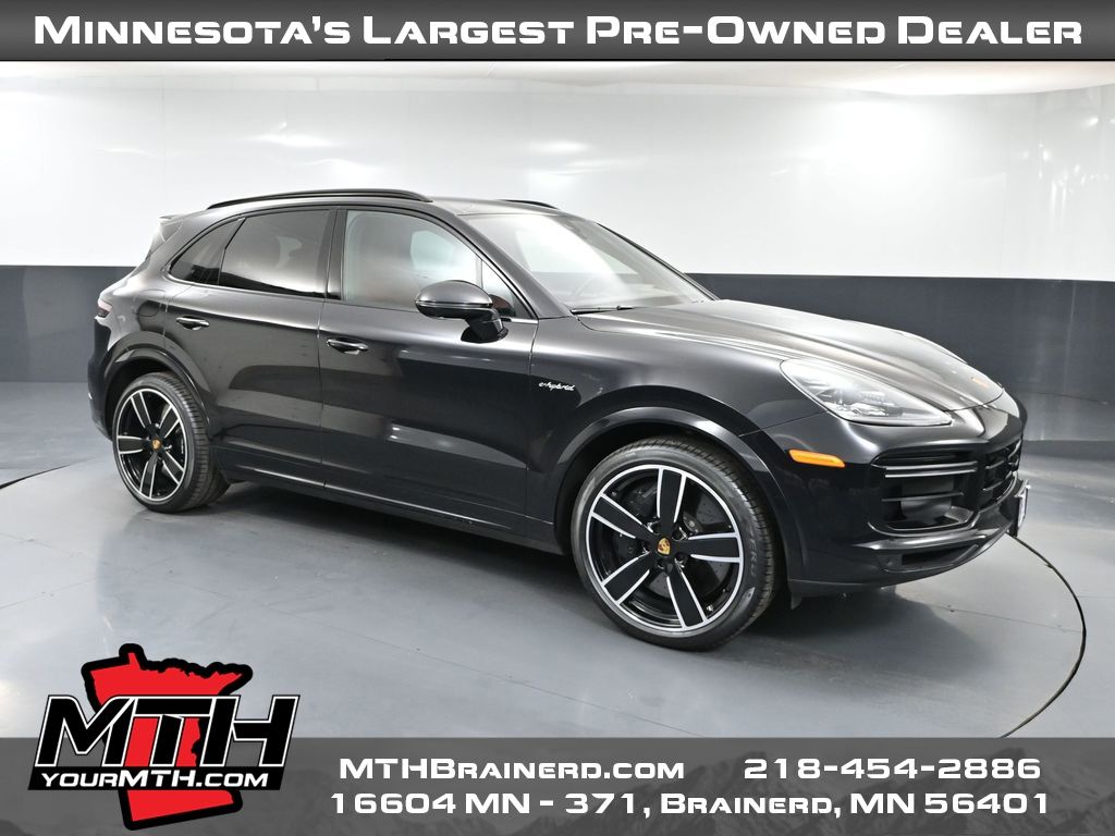 2022 Porsche Cayenne Turbo S E-Hybrid's photo