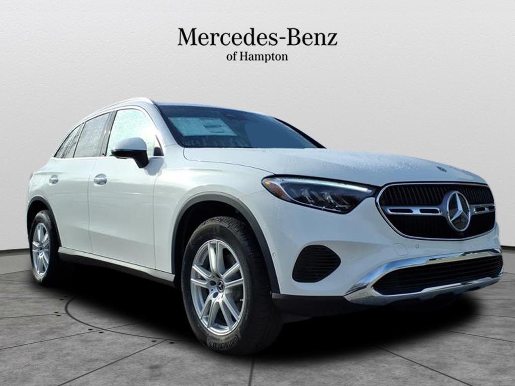 2026 Mercedes-Benz GLC Base's photo